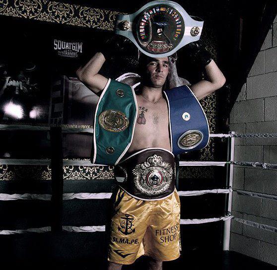 Campeón Sudamericano de Peso Supermediano